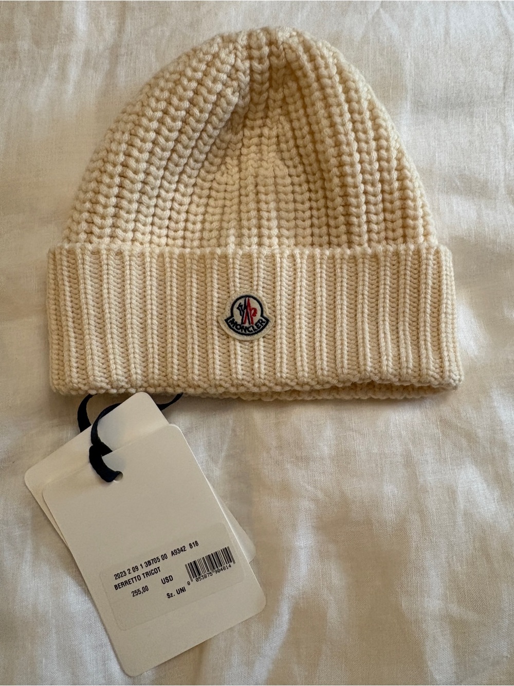 NWT Moncler Cream Knit Cuffed Beanie with Logo Patch